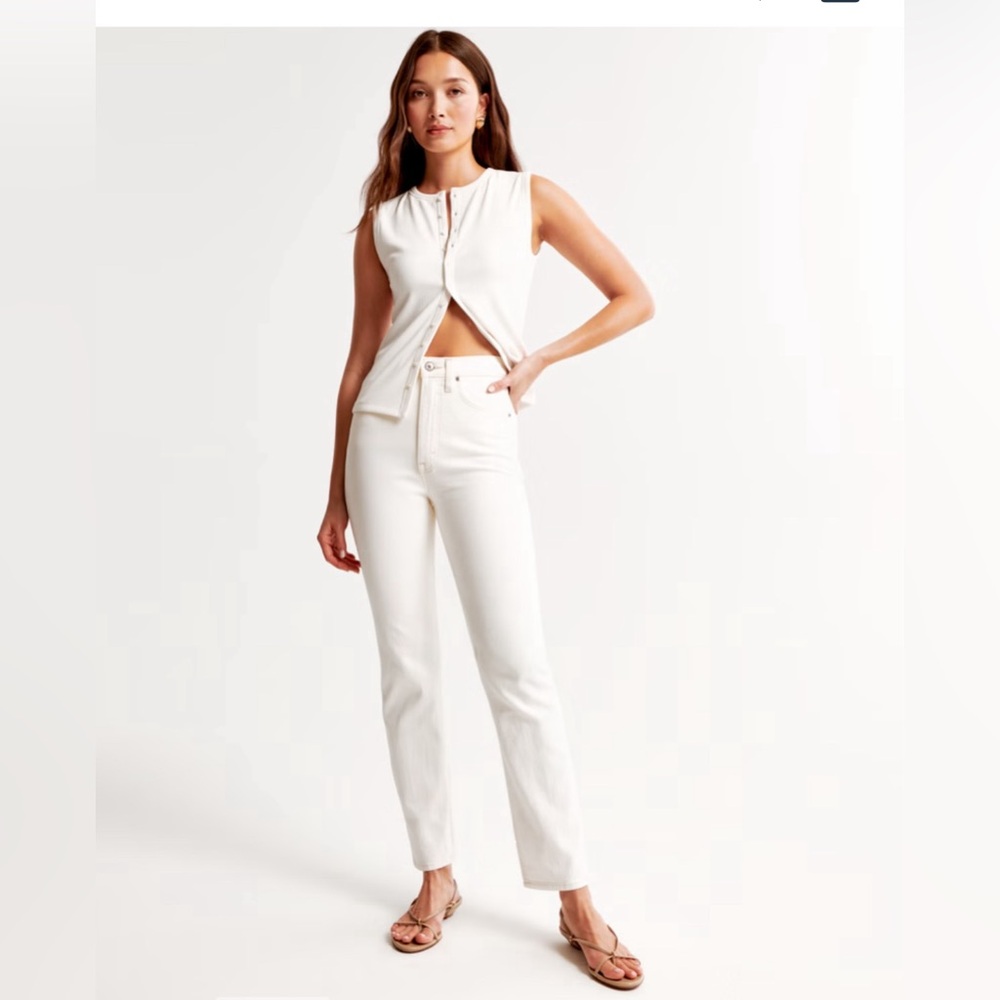 Abercrombie Ultra High Rise Ankle Straight Jeans
